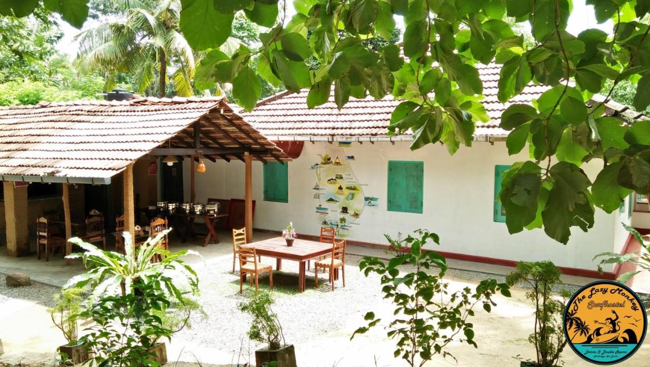 Lazy Monkey Sri Lanka Hostel ดิคเวลลา ภายนอก รูปภาพ