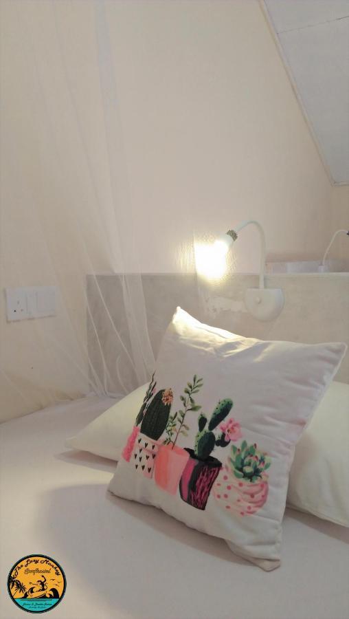 Lazy Monkey Sri Lanka Hostel ดิคเวลลา ภายนอก รูปภาพ